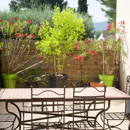 T2 Rdc Climatise, Terrasse, Parking, A Pied Appartement Les Lecques